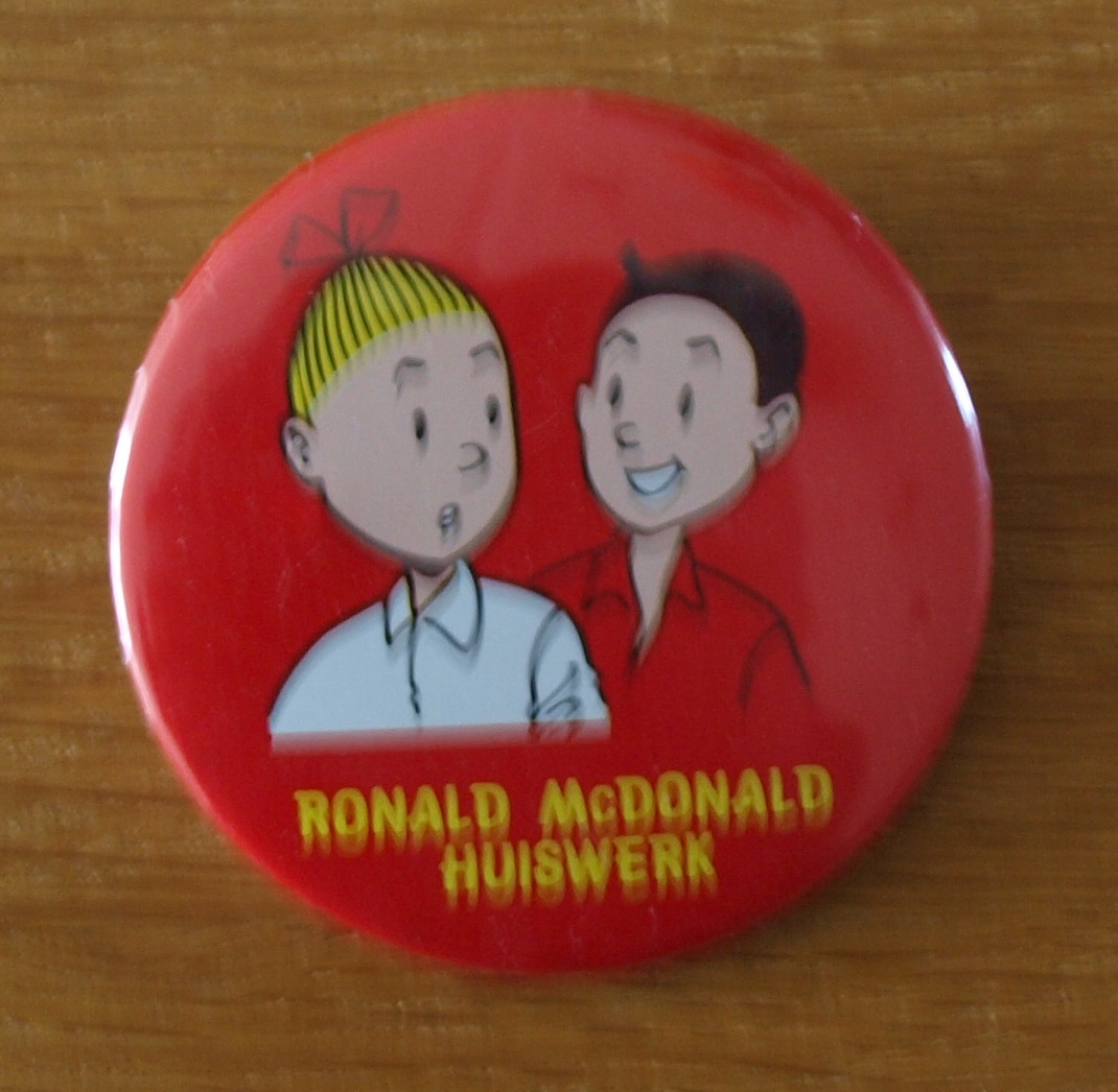 Curiosa - button ronald mcdonald (7K)