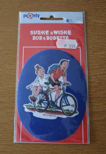 Curiosa - knie of elleboogstuk fiets zonder letters 1997 (42K)