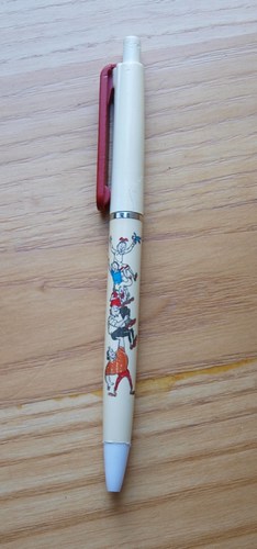 Curiosa - pen fam toren na res (26K)