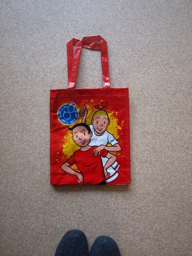 Curiosa - tas 65 jaar 2010 (42K)